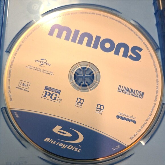 Despicable Me 2 + Minions Blu-Ray & DVD Combo Pack (No Codes) - Picture 5 of 9